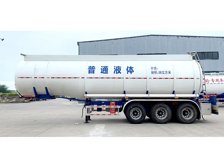 Folyékony élelmiszer-szállítás félpótkocsi