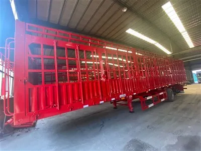 Hogyan tudok fel- és kirakodni egy billenős teherautót?